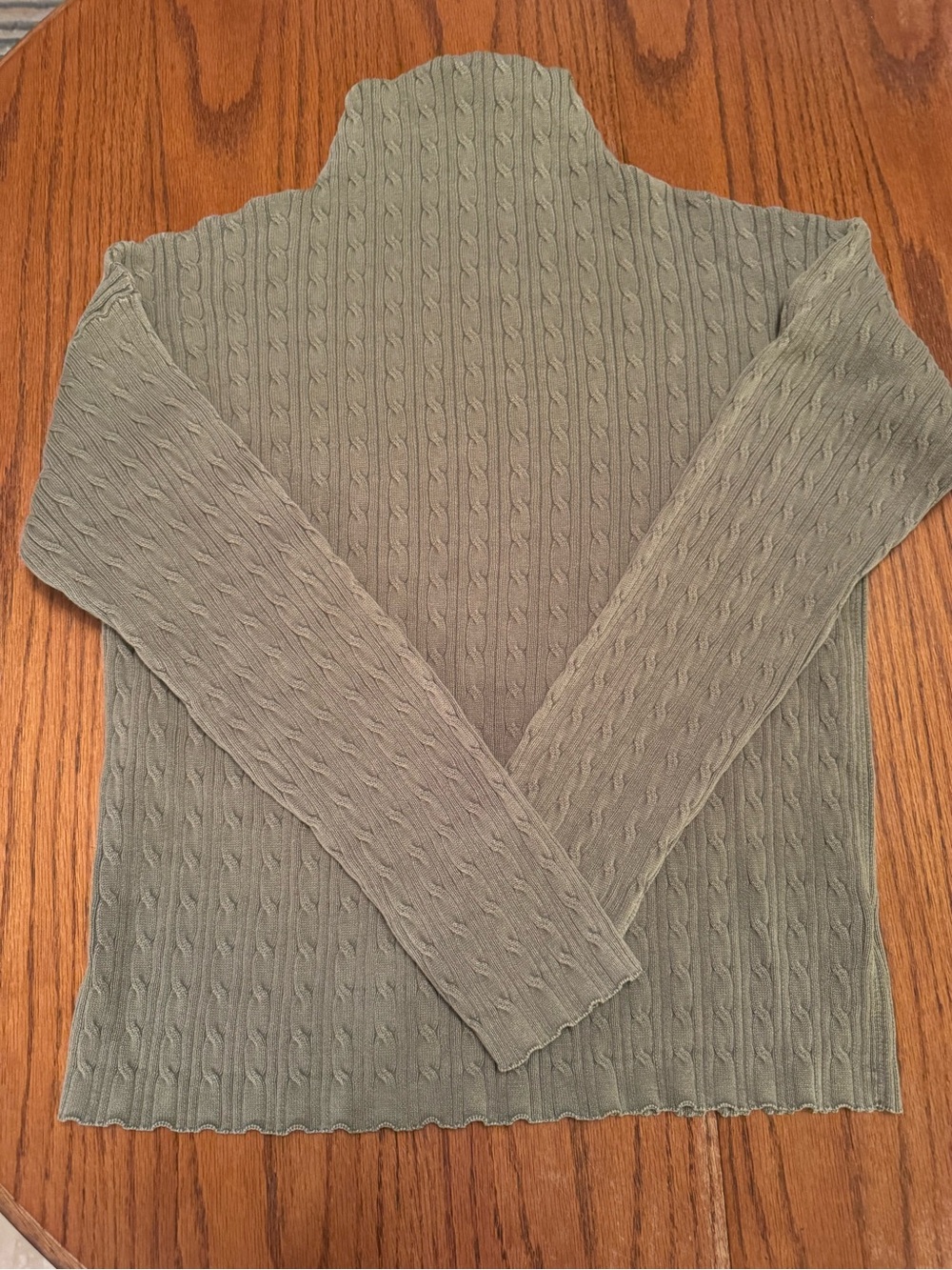 Women’s Olive Cable Knit Long-Sleeve Top